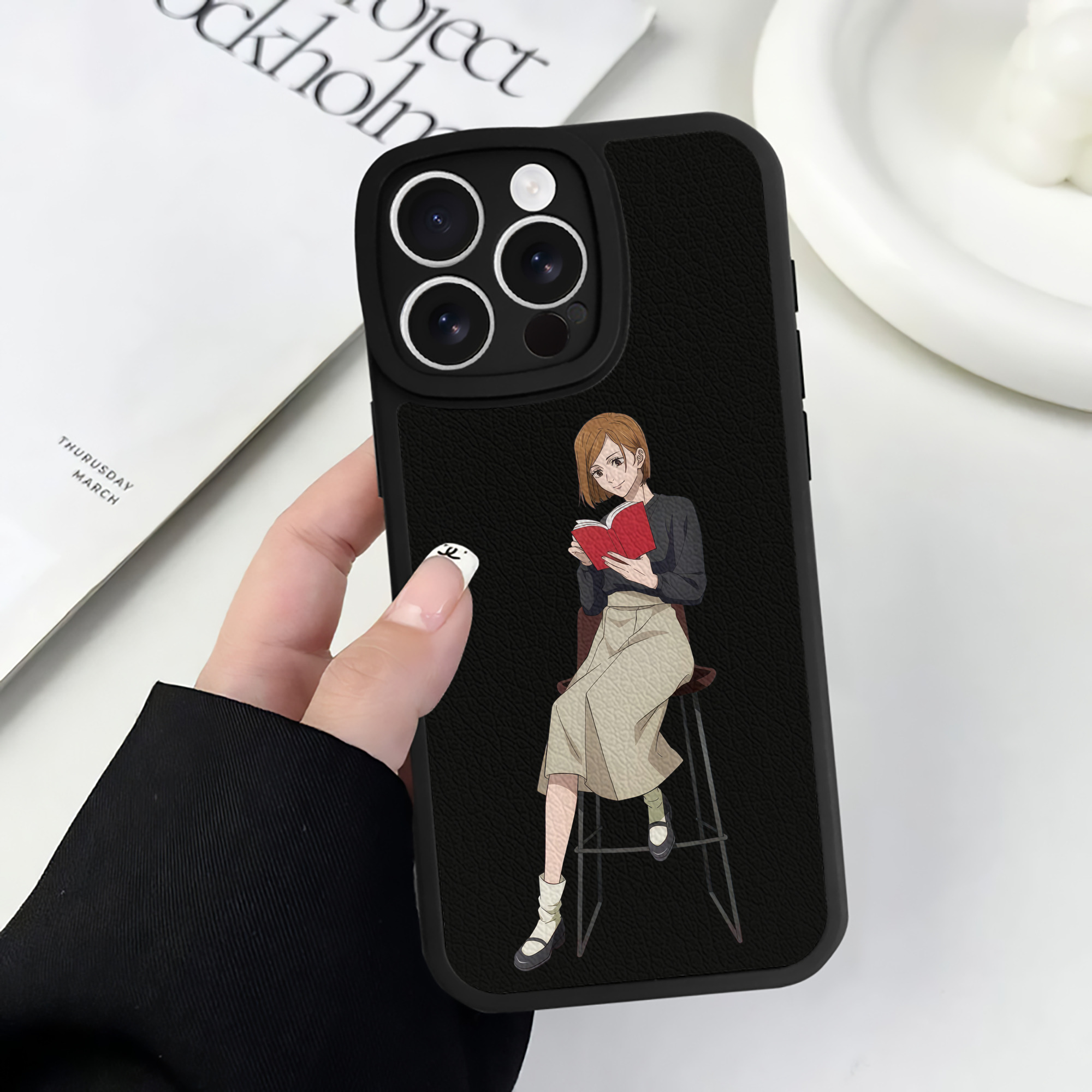（画像用） 呪術廻戦 Jujutsu Kaisen 【iPhone 16シリーズ対応】シリコンスマホケース（レザー調） 材質：シリコン